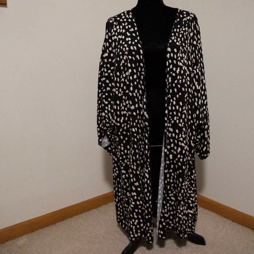 Black and White Kimono with Dalmaition Print